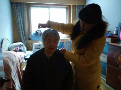 沈河区祥顺社区开展孝老敬老志愿服务活动