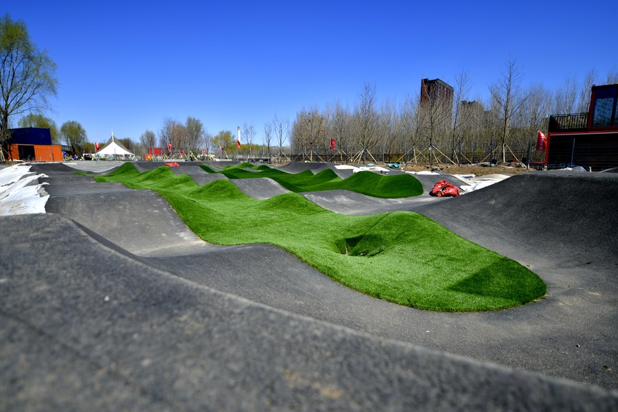 Pump sales track park